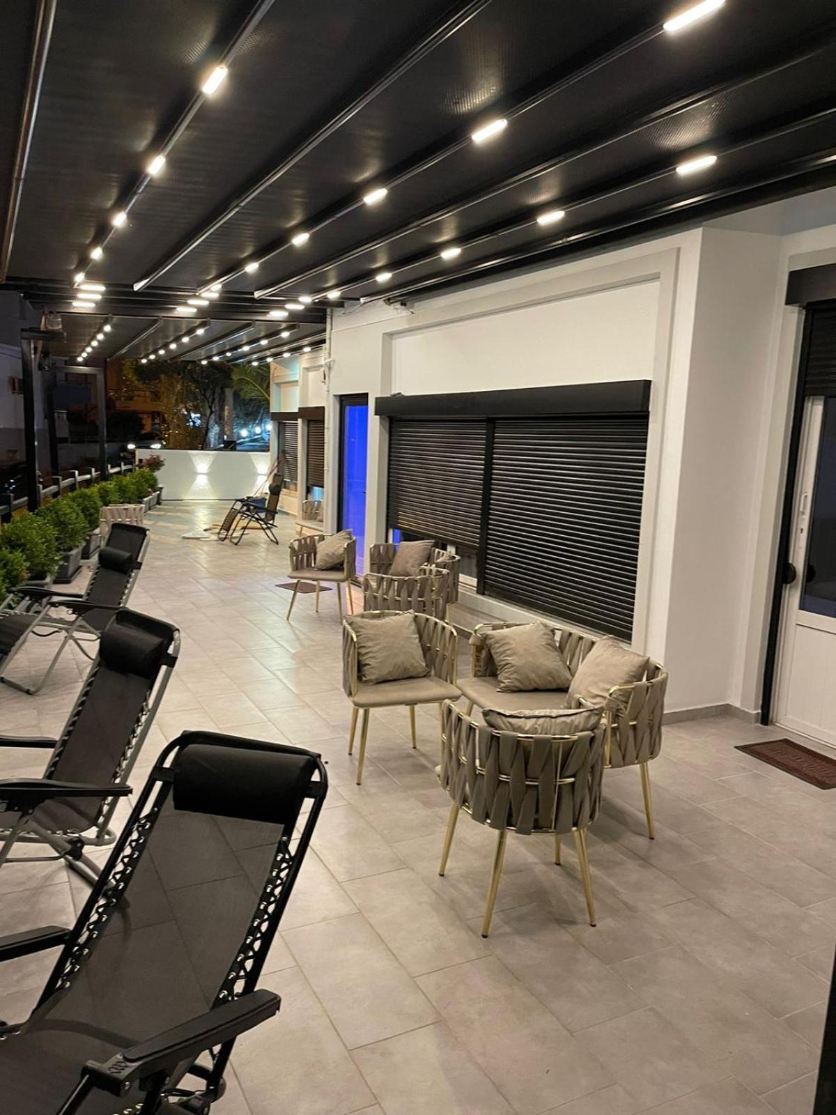 Aries Apartments Sarandë エクステリア 写真