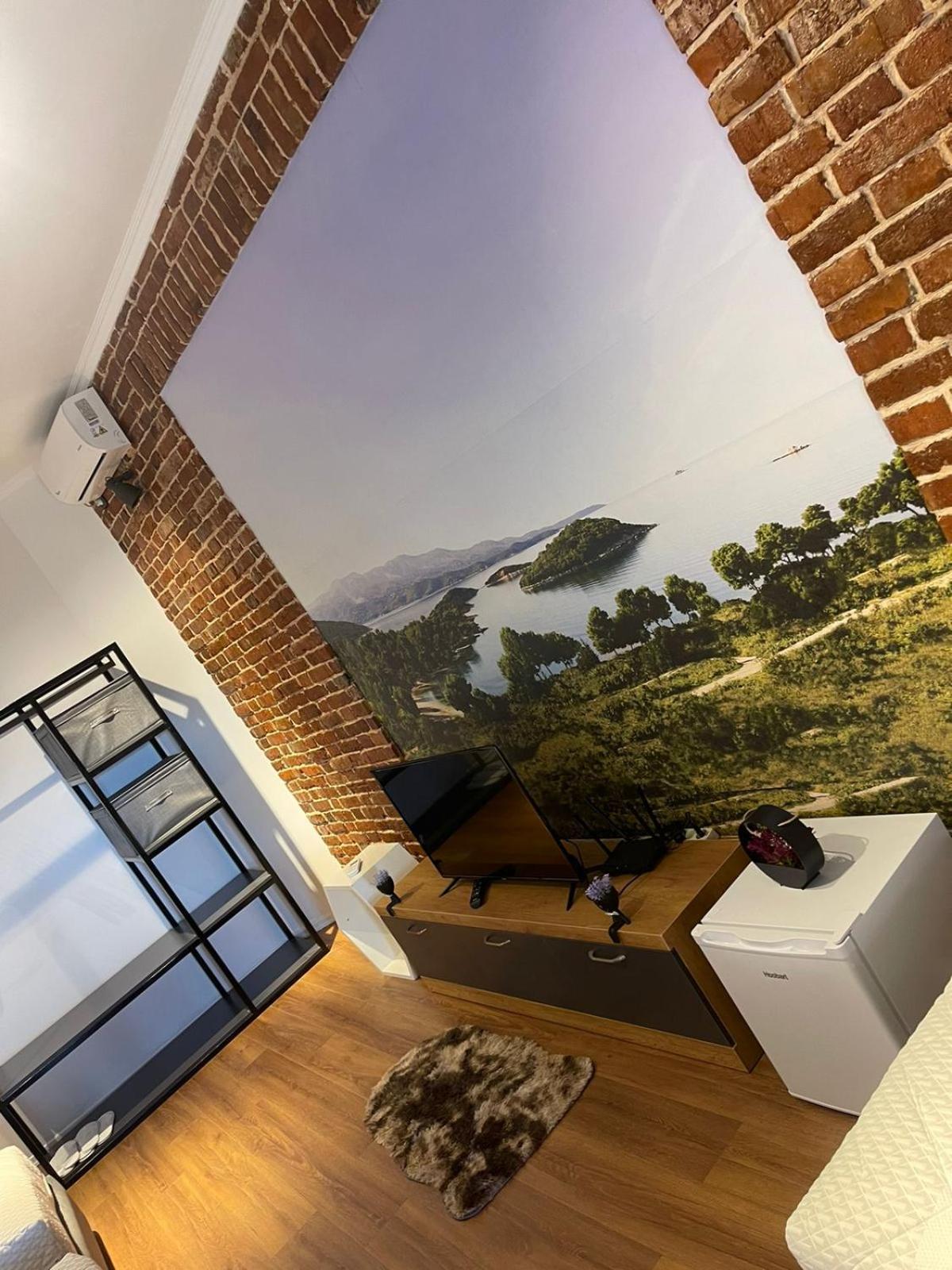 Aries Apartments Sarandë エクステリア 写真