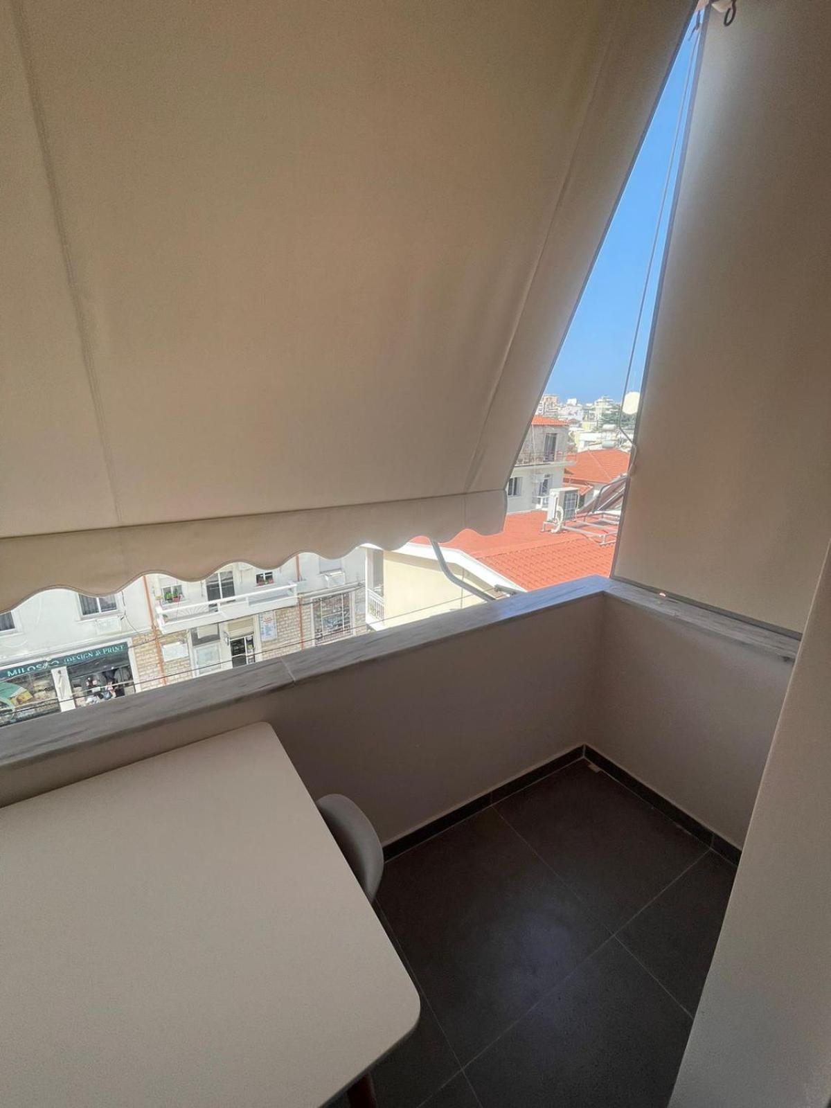 Aries Apartments Sarandë エクステリア 写真