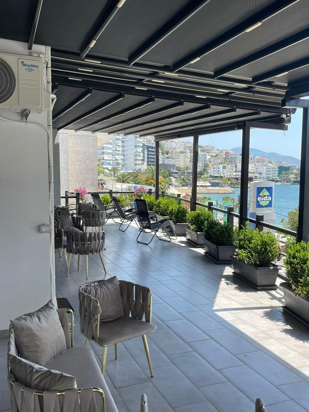 Aries Apartments Sarandë エクステリア 写真