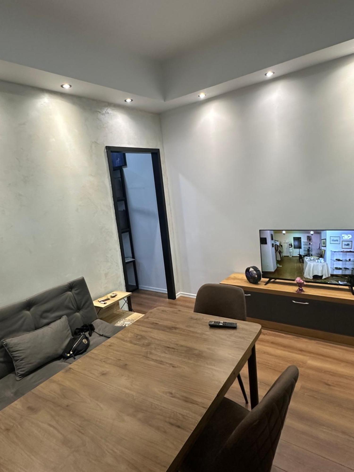 Aries Apartments Sarandë エクステリア 写真
